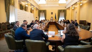 EU and IMF Link Ukraine Aid to Fiscal Reforms as Battlefield Pressures Mount