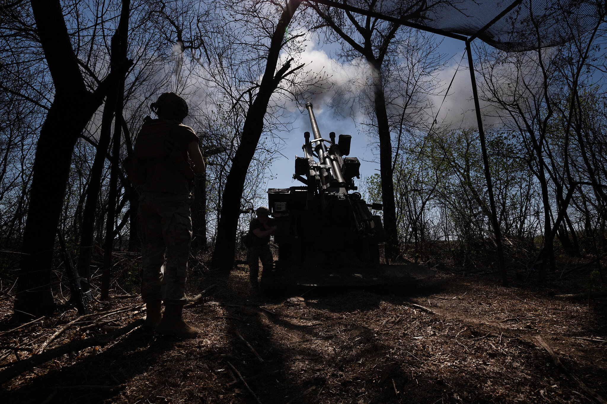 Over 6,500 Incidents: Ukraine Violates Easter Truce as Zelensky Rejects Withdrawal