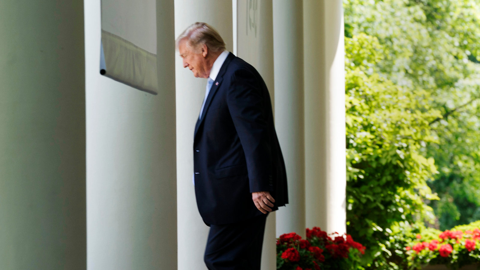 Trump Cancels Last-Minute Peace Talks Mission to Pakistan for Iran