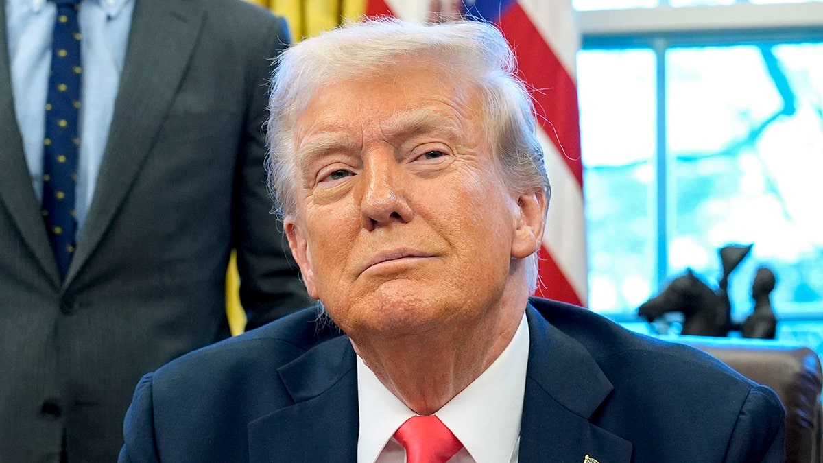 $250 Bill Featuring Trump in Works as Congress Moves on Semiquincentennial Legislation