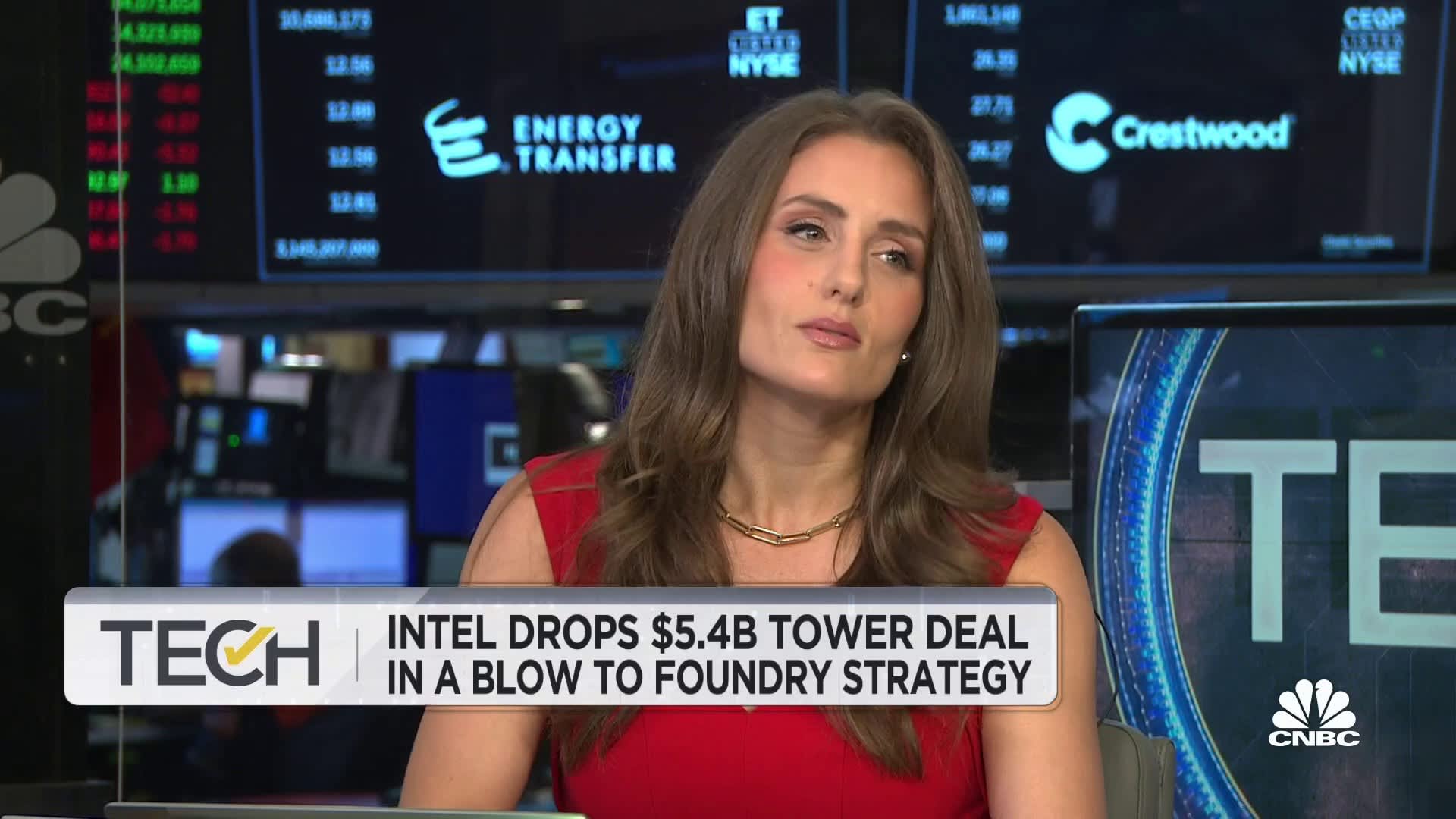 A Tiny Chipmaker with 5 Billion Chips? Jeff Brown Unveils Surprising AI Chip Deal